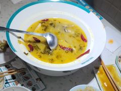 -溪雨观酸菜鱼(莘松路店)