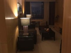 -上海漕河泾万丽酒店