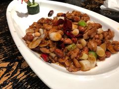 宫保鸡丁-夫妻肺片·中华老字号·正宗川菜(春熙路店)