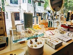 -LADY FAFA(巨鹿路陕西南路路口店)