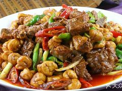 正宗手抓羊肉-丝路盛宴美食城