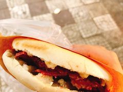 腊牛肉夹馍-杨天玉腊牛羊肉店