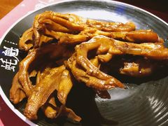 老卤鸭爪-蚝魁竹笼蒸生蚝 余杭店