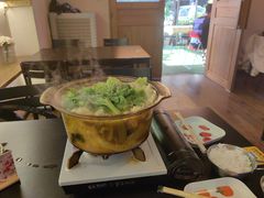 -满格嗦新疆椒麻鸡火锅.炒米粉(川大江安校区店)