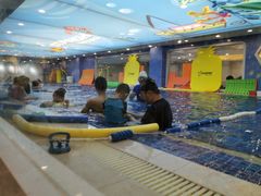 -戊辰亲子游泳俱乐部