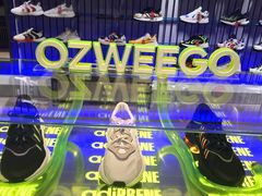 -阿迪达斯(武林银泰三叶草店)