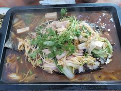 木屋秘制炭火烤鱼-浔味·山屿湖·正宗淳牌全鱼宴老字号