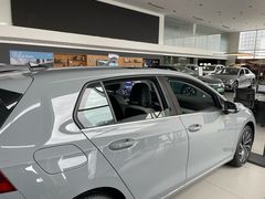 -交运起申一汽大众4S店(内江路店)