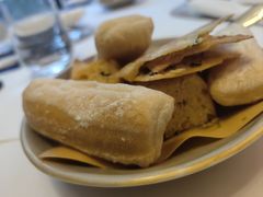 -斯普汇生蚝牛排馆(中骏世界城店)