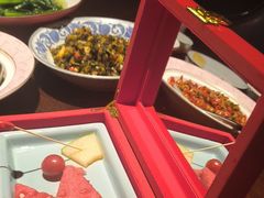 位上果盘-千百味红餐厅·江西菜(绿地双子塔店)