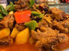 特色的大盘鸡-维吾尔餐厅(宜山路店)