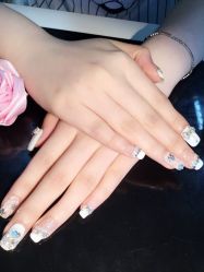 -EMILY艾枚莉美甲美睫·美颜·现磨咖啡