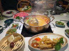 -椰子湾·海南火锅·糟粕醋·椰子鸡(正大广场店)