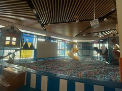 -四季贵州·山地温泉水世界