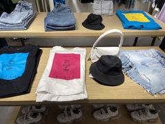 -URBAN REVIVO(佛山南海万达广场店)