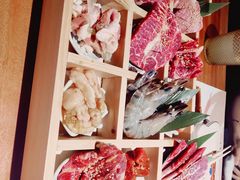 -肉魁屋·烧肉·烧鸟·酒场(高新店)