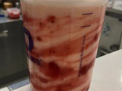 草莓刨酸奶-一只酸奶牛(欧亚大观店)