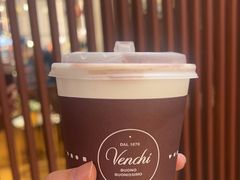 -VENCHI 闻绮(上海佛罗伦萨小镇店)