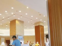 -亚龙湾希尔顿自助餐厅·海鲜·烧烤·沙滩BBQ·现场乐队