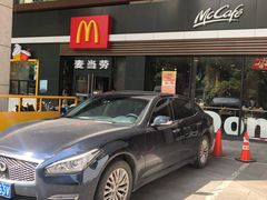 -麦当劳(杭州西湖银泰百货店)