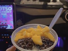 芒果白雪黑糯米-小团圆糖水铺(襄阳南路店)