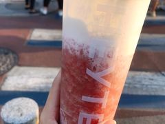 -喜茶(北京华贸购物中心店)