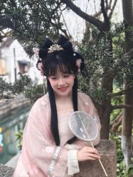 -一揽芳华汉服旗袍体验馆(拙政园店)