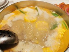 -肥仔文澳门猪骨煲(南京西路店)
