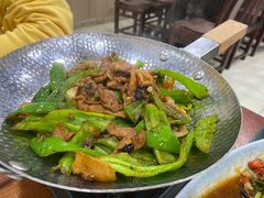 湖南辣椒炒肉-湖南人家湘菜馆(镇江路店)