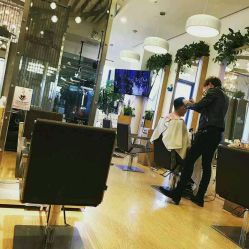 -简法造型·品牌形象店