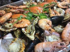 -老东镇啤酒屋海鲜加工·蒸汽海鲜·海鲜烧烤(台东店)