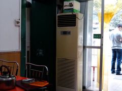 -芳芳餐厅(白沙路店)