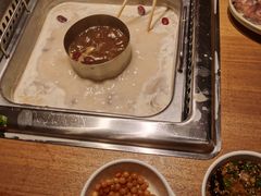 -尚尚仙·酸汤猪手·猪肚鸡火锅(华联万柳购物中心店)