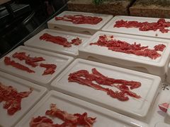 -四囍码头海鲜烧烤自助火锅(外滩南京东路悦荟广场店)