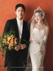 -雪中彩影婚纱摄影·微光艺术中心