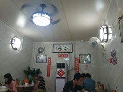大堂-信行丰炖品皇店(光孝路店)