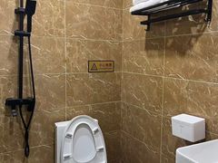 -南月台酒店(春熙路李家沱地铁站店)