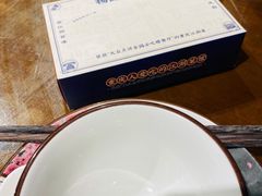 餐具摆设-杨记隆府(重庆总店)