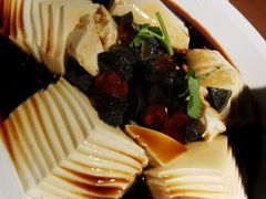 皮蛋豆腐-胖哥俩肉蟹煲(石家庄勒泰中心店)