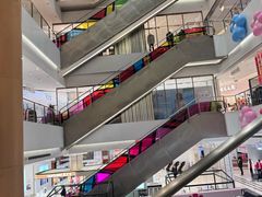 -资和信百货商场