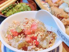 -沪小二炭火蛙锅(淮海中路美食不夜城店)