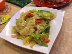 -维吾尔餐厅(宜山路店)