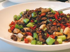 小炒黄牛肉-鱼乐轩·俄罗斯海鲜直供餐厅(群力店)
