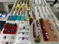 -视野联行眼镜蔡司·依视路官方授权店(顺城店)