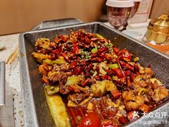 -小董哥烤串·爆汁大油边(故宫店)