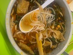 -丽丽三鲜螺蛳粉(田林路店)
