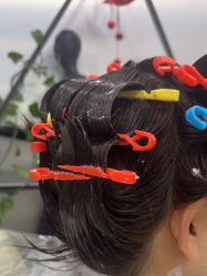 -Tloml salon