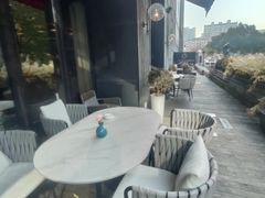-Carbon莫卡哆·意大利复古集市餐厅(杭州大厦店)