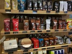 零售区-星巴克(南京鼓楼吾悦广场店)