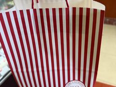 -红宝石·鲜奶小方·海派西点房(长阳店)